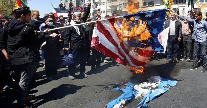 Israele e Stati Uniti in massima allerta, Cnn e Nyt: “L’Iran sta preparando un attacco”. Biden teme una rapida escalation