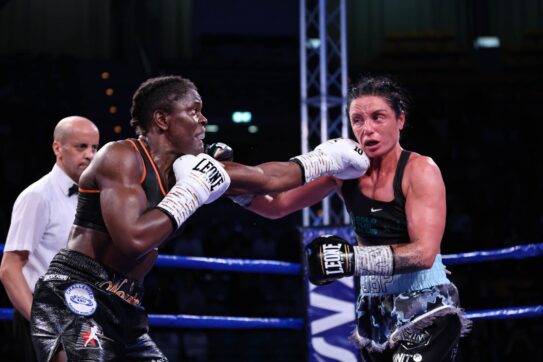 Boxe, l’infermiera Pamela Malvina conquista il titolo europeo: “Un sogno diventato realtà grazie alla palestra popolare”