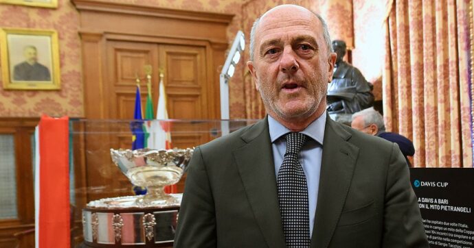 La Coppa Davis in tour (elettorale) per il presidente Binaghi: pranzi in tutta Italia a spese della Federazione tennis