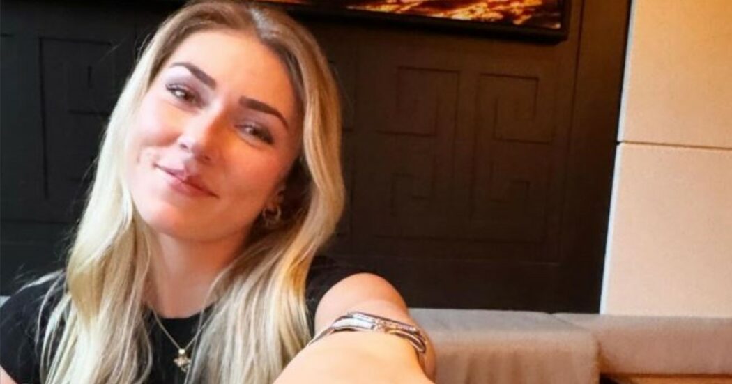 Mikaela Shiffrin annuncia il matrimonio con Kilde: le foto dei due campioni di sci su Instagram