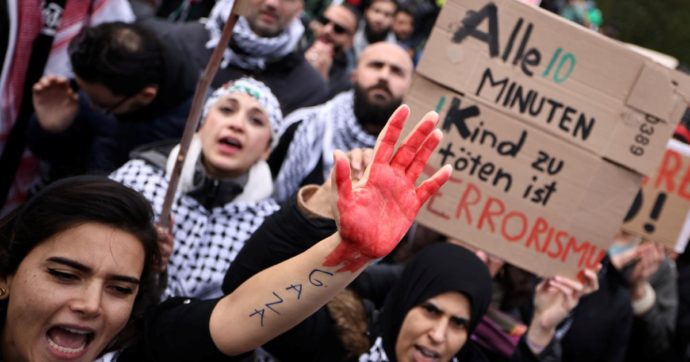 Copertina di Com’è difficile in Germania poter criticare gli israeliani