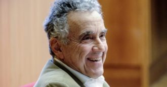 Copertina di Fabrizio Barca: “Al voto per la terza Europa. Pd e M5S sembrano pazzi”