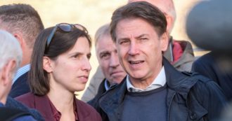 Copertina di Pd, il nuovo codice etico non placa i rivali di Schlein: “Fermi Conte”