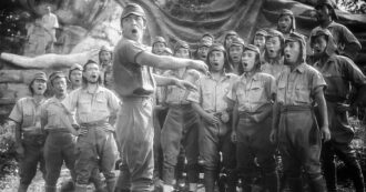 Copertina di L’arpa birmana, un film dimenticato che torna al momento giusto: sono tanti i paralleli con l’oggi