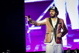 Copertina di Pinguini Tattici Nucleari, solidarietà ai palestinesi: “La politica parla di musica, quindi è giusto che anche chi fa musica parli di politica”