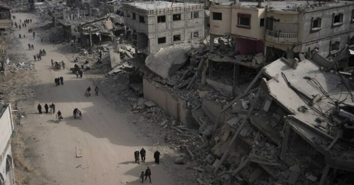 Gaza, negoziati in salita. Hamas: “Le parole di Netanyahu inficiano i negoziati”. Israele compra 40mila tende per evacuare Rafah
