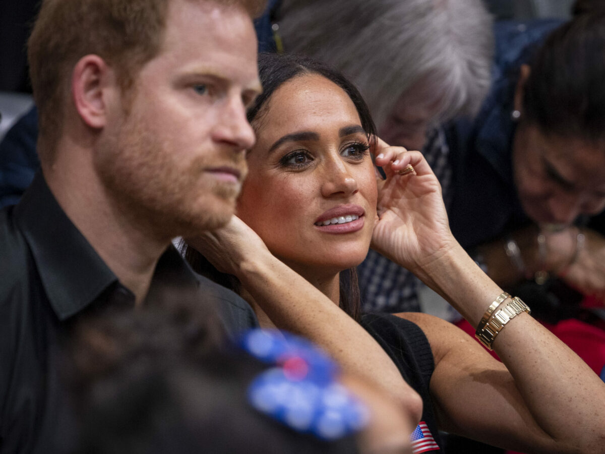 “Non riporterò mia moglie Meghan Markle a Londra, temo un attentato che si tratti di un coltello o di un acido”: l’allarme del principe Harry