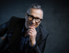 Copertina di “Deve stare vicino alla famiglia”, Paolo Belli interrompe il tour e si chiude nel silenzio