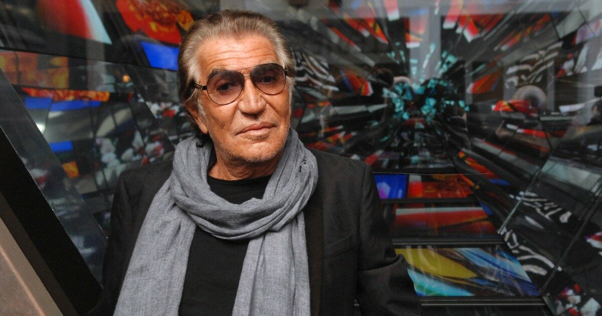 Morto Roberto Cavalli, lo stilista fiorentino aveva 83 anni: anticonformista, osando ha reso unico il made in Italy