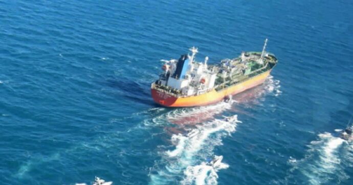 Parte il blocco navale dei porti iraniani nello Stretto di Hormuz voluto da Trump: ecco come funziona