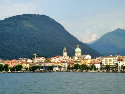 Verbania, dopo la bocciatura dell’Anac la sindaca Pd insiste e revoca la dirigente comunale che rifiutò di truccare un concorso