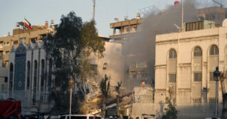 Copertina di Perché l’Iran attacca Israele dopo il bombardamento dell’ambasciata a Damasco. Per Teheran “questione chiusa”