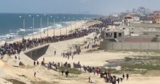 Copertina di Palestinesi sfidano Israele e vanno verso il nord di Gaza, l’Idf ha smentito di aver autorizzato il rientro – Video