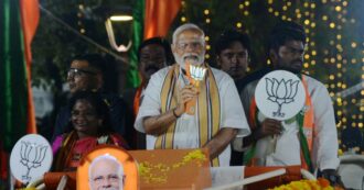 Copertina di Al via le elezioni in India: una coalizione di 40 partiti sfida il premier uscente Modi alla guida del Paese più popoloso del mondo