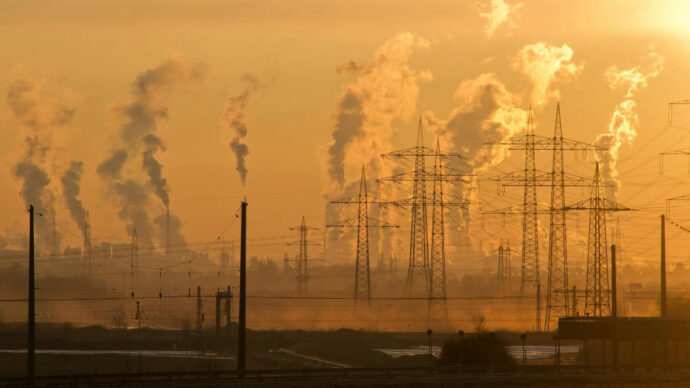 Clima, l’Ue si prepara a un aumento di 2 gradi entro il 2050 ma delega i piani di adattamento ai singoli Stati. E l’Italia è ferma al palo