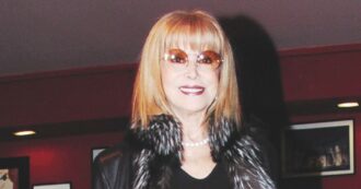 Copertina di Miranda Martino: “La stupidaggine con Paoli, il latitante nascosto da me e le maledette foto di nudo”