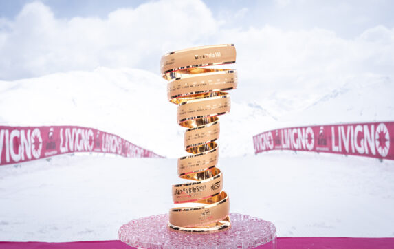 Giro d’Italia 2024, un mese alla tappa più dura della Corsa Rosa: la presentazione a Livigno