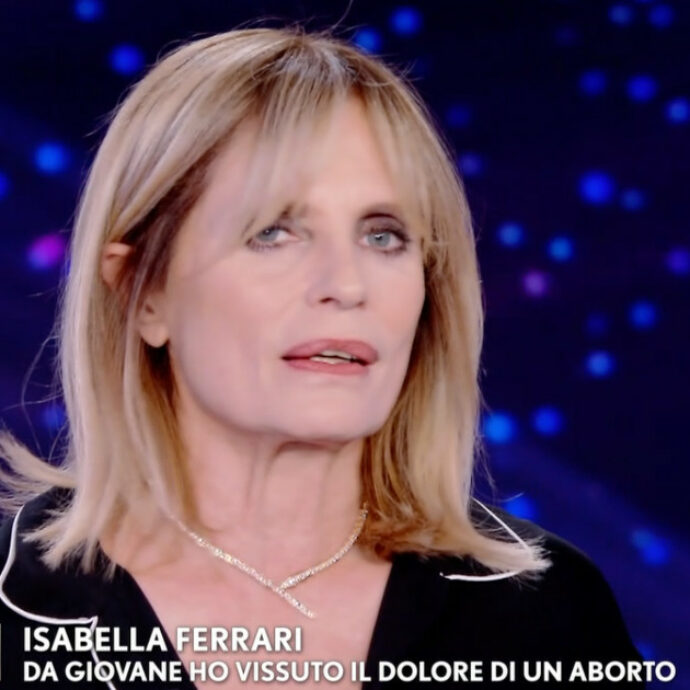 Isabella Ferrari a Verissimo: “Mia madre mi accompagnò ad abortire, fu rivoluzionario. Oggi vorrei essere in Francia dove quella libertà è in Costituzione”