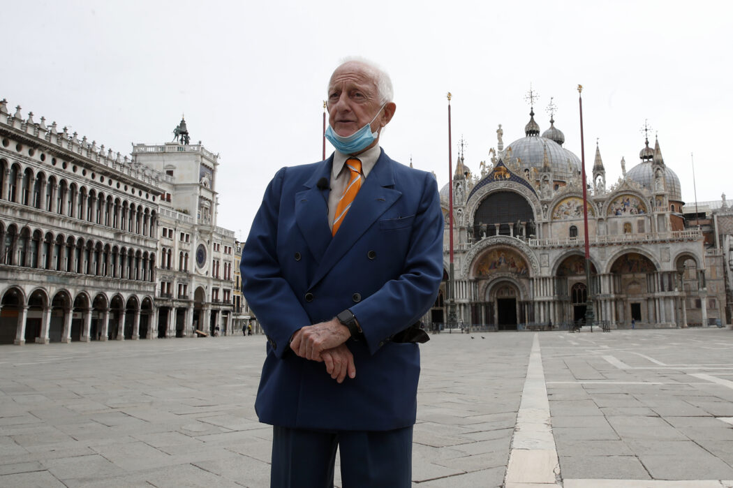 Arrigo Cipriani: “Sono arrivato a 92 anni senza cenare. L’amore? Sono ancora forte. Superato il decennio della morte non vi ferma più nessuno”
