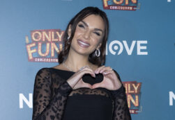 Copertina di Elettra Lamborghini dal cuore d’oro realizza il sogno di una bimba con il tumore: “A cavallo ti porto io”