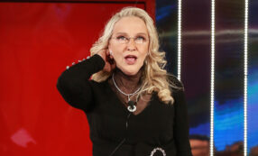 Copertina di “Come una fenice”. Eleonora Giorgi torna sui social dopo l’intervento per il tumore al pancreas