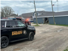 Copertina di 66enne ubriaca si schianta con l’auto contro un club dove era in corso una festa di compleanno: morti due fratellini di 5 e 8 anni