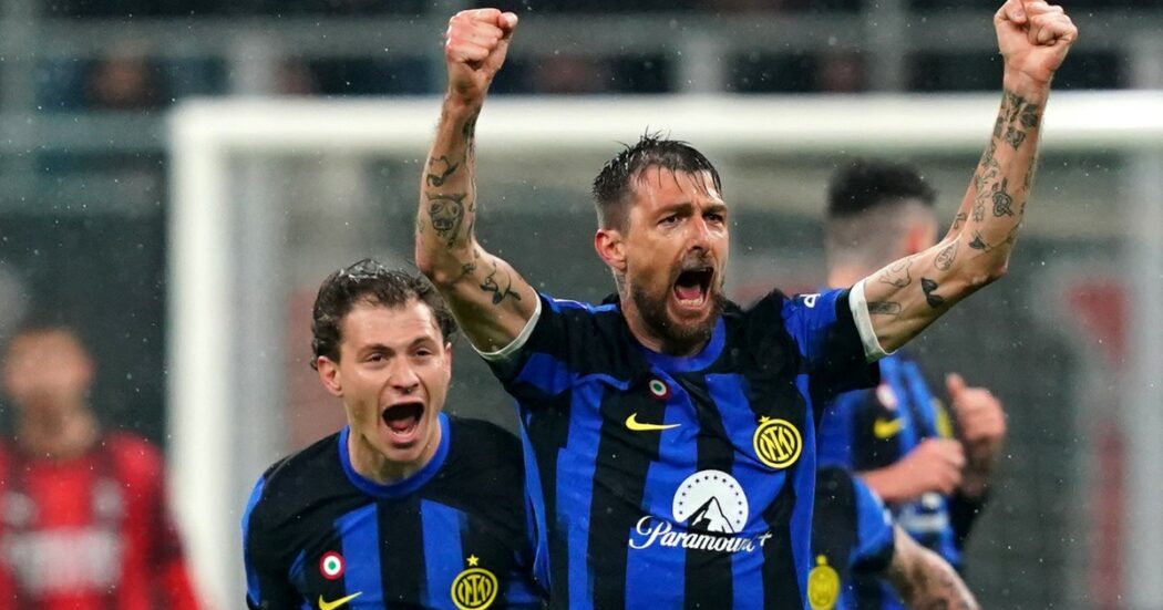 Milan-Inter 0-1, il derby che può valere lo scudetto: nerazzurri in vantaggio con Acerbi – Diretta