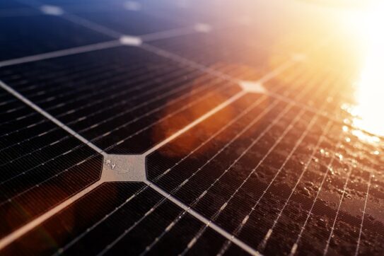 Fotovoltaico con accumulo: quali benefici offre e quando conviene realmente installarlo