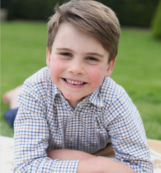 Copertina di Il principe Louis compie 6 anni, Kate Middleton rispetta la tradizione e pubblica la foto con gli auguri. Intanto Harry ha avuto “una crisi di pianto e rabbia”