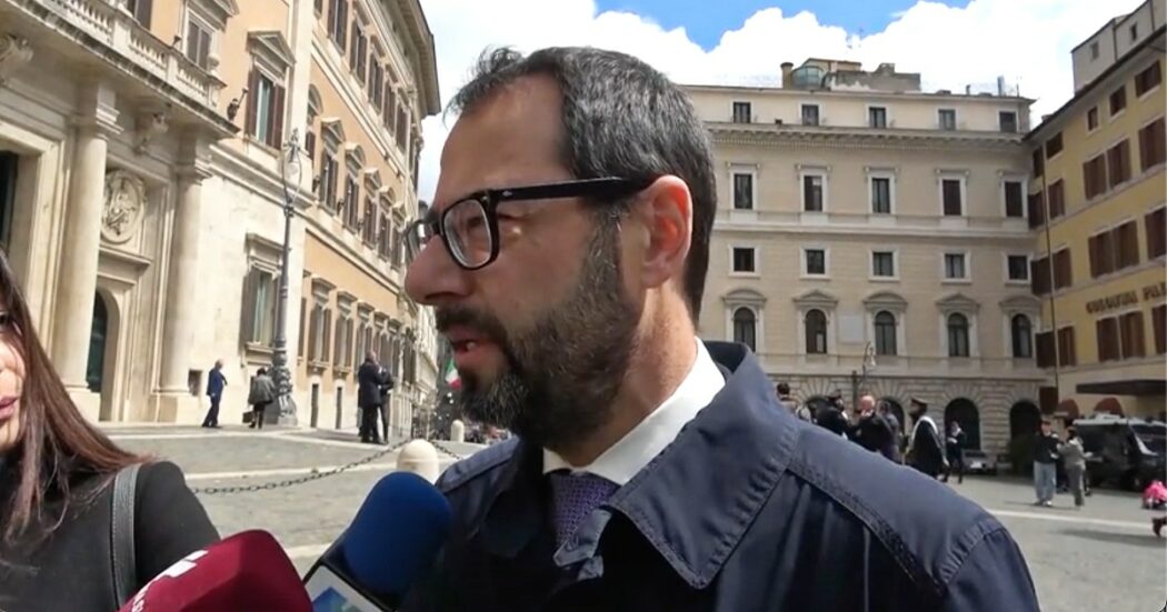 Voto in Basilicata, Patuanelli: “Risultato del M5s? Al di sotto di ogni più pessima previsione. Non ce lo aspettavamo”