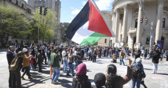 Copertina di Si allarga la protesta nelle università Usa contro il sostegno ad Israele. Arresti anche alla New York University