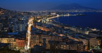 Copertina di “Lettere a vuoto e zero controlli”: così Napoli ha perso 283 milioni di affitti. Da Forza Italia ai Ds, sono coinvolti anche quattro partiti