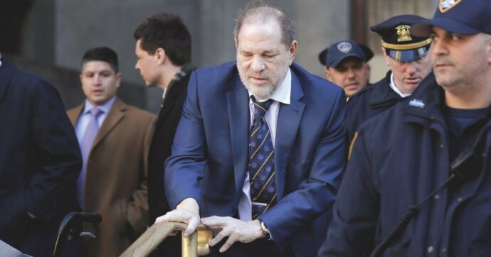 Copertina di Usa, i giudici salvano Weinstein “Errore madornale in 1° grado”
