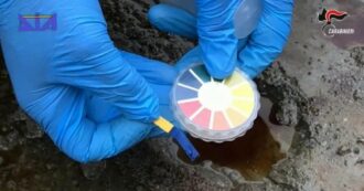 Copertina di Rifiuti tossici, il processo che imbarazza il Pd