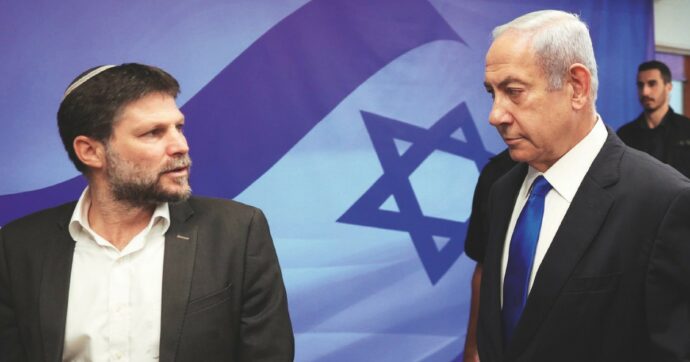 Copertina di Netanyahu, il governo diviso e l’altro rischio: incriminazione all’Aja