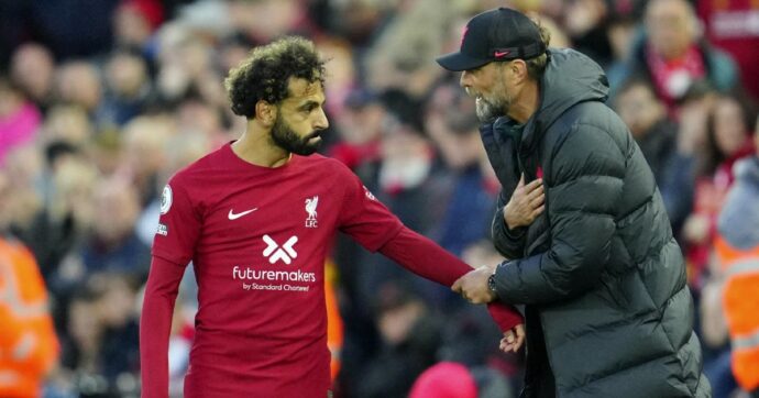 Liverpool, lite Salah-Klopp. Il tecnico lo fa entrare gli ultimi dieci minuti e l’egiziano non ci sta: “Ci sarà fuoco se oggi parlo”