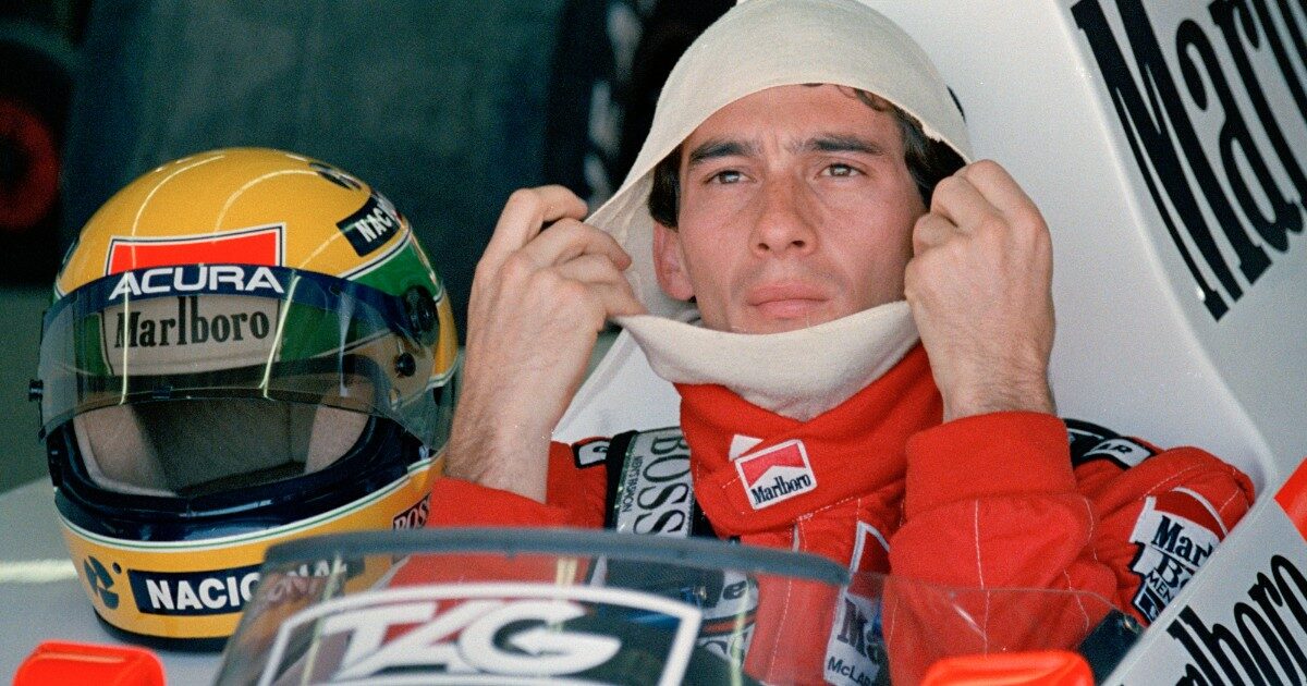 Il suo nome è Ayrton | Imola, 1 maggio 1994: muore Senna, la F1 si sveglia insicura. Caschi, tuta, circuiti, auto: l’eredità del campione è un compromesso con il rischio