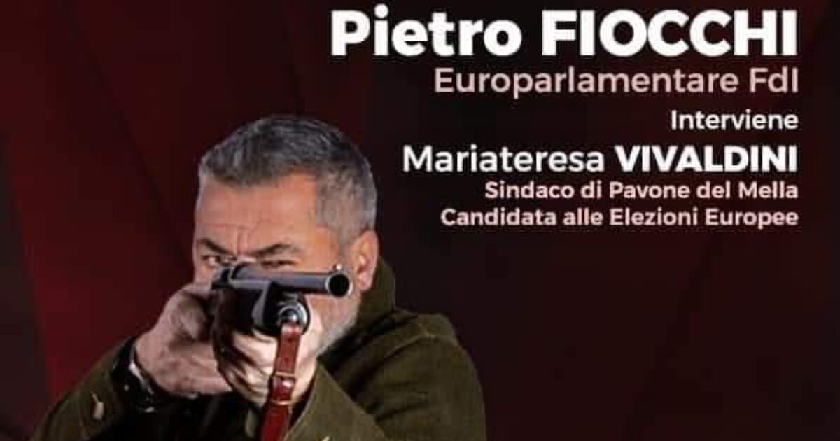 Europee, il fucile puntato e pronto a sparare: nuova bufera per i manifesti elettorali di Fiocchi (FdI)