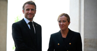 Copertina di Ora Macron elogia Meloni: “Ha un approccio europeo, non è come gli altri nazionalisti”