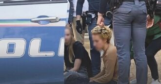 Copertina di Attivisti di Ultima Generazione perquisiti, c’è  anche una 17enne: “Piantedosi riferisca”