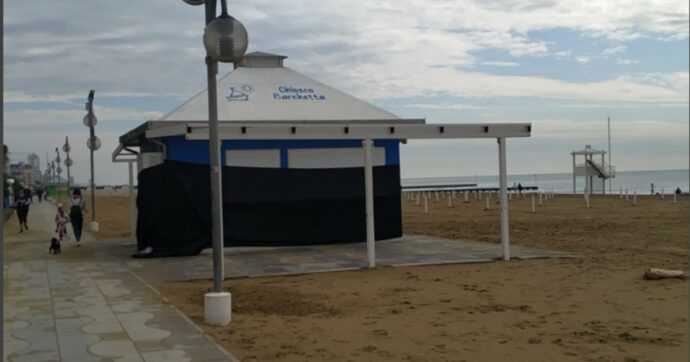 A Jesolo va in scena la “guerra dei bagni”: i vecchi titolari degli stabilimenti balneari boicottano i vincitori delle nuove concessioni