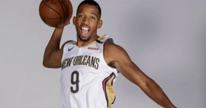 Darius Morris, morto a 33 anni l’ex giocatore dei Lakers: il suo corpo è stato trovato a Los Angeles