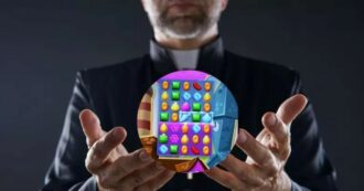 Copertina di Prete ruba 40mila dollari dalle offerte della chiesa e li usa per giocare a Candy Crush: “Mi stavo potenziando”