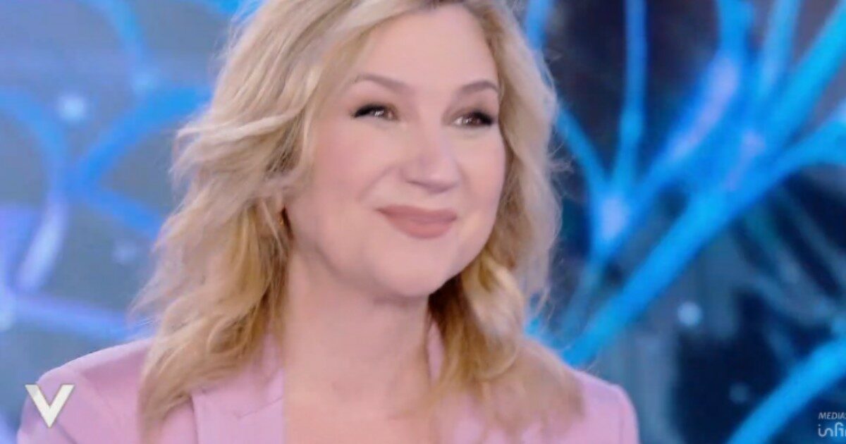 Serena Bortone ospite di Silvia Toffanin a Canale5: “Non sono una testa calda, sono una orgogliosa dipendente della Rai”