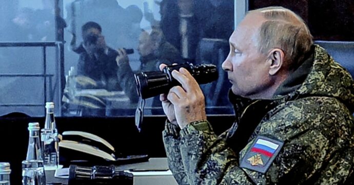 Copertina di Mosca: “Esercitazioni nucleari vicino all’Ucraina per  deterrenza”