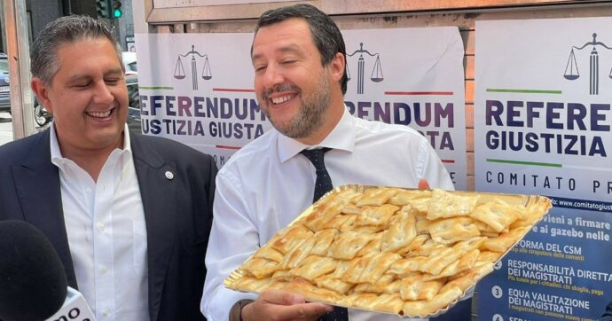 Copertina di Le reazioni – Salvini: “Per gli sbarchi pure io rischio la galera”. Crosetto: “Ho letto le contestazioni dei pm e fatico a comprenderle”
