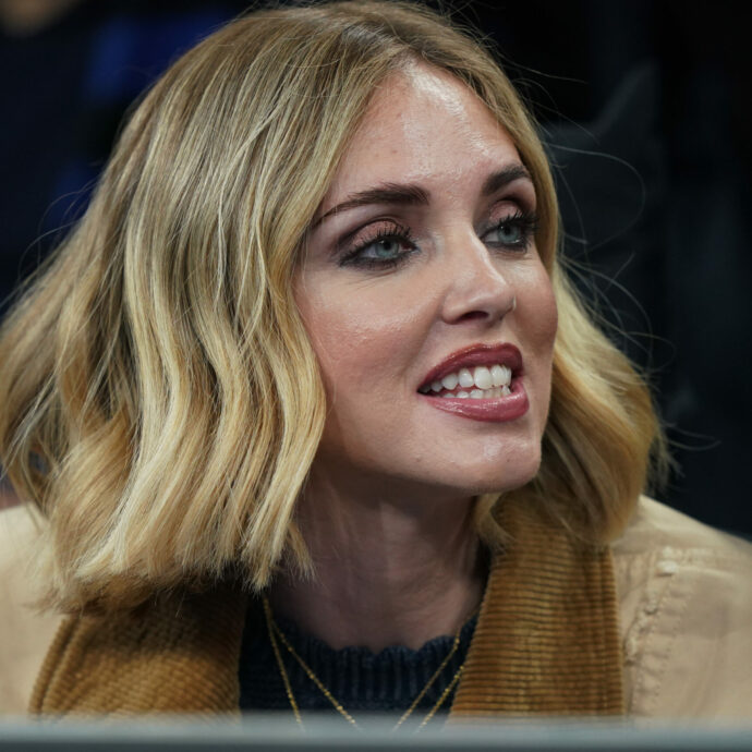 “Chiara Ferragni ha un volto di attrice internazionale”. Trattative per il film milionario “Maserati a racing life”