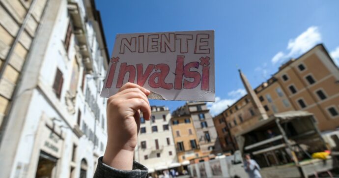 Prove Invalsi, la lettera della docente: “Ho visto un bambino di 11 anni tremare di paura. Cari esperti avete fallito”