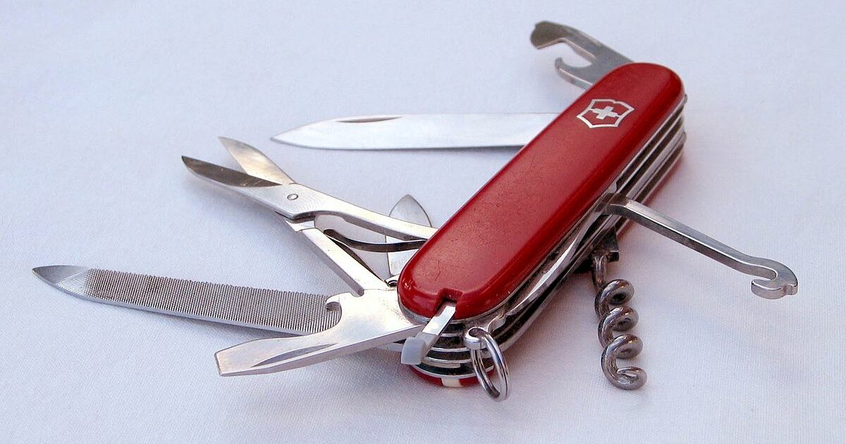 Il coltellino svizzero non sarà più un coltellino: “La nuova versione in produzione è senza lame”
