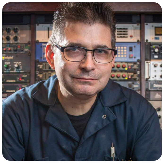 Morto di infarto Steve Albini, storico produttore musicale americano dei Nirvana. Aveva 61 anni